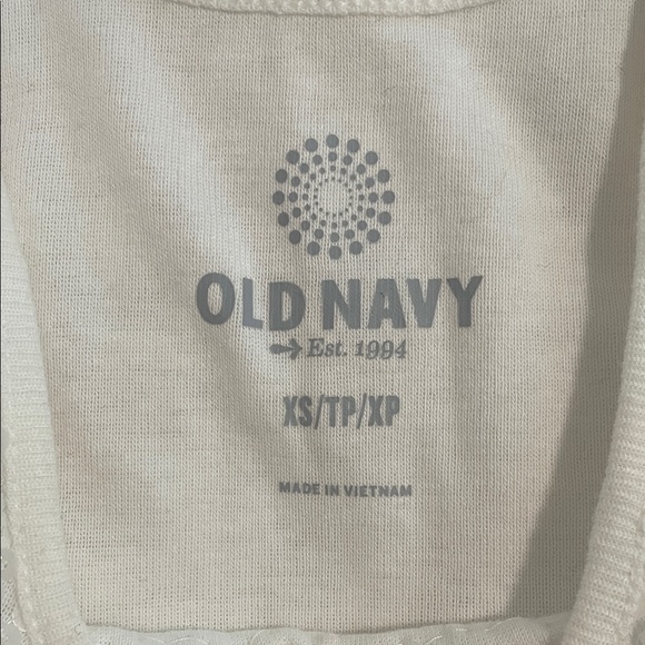 ✨ 3 for $20 Bundle Deal ✨ Old Navy Cream Sequin Tank Top - Picture 2 of 5